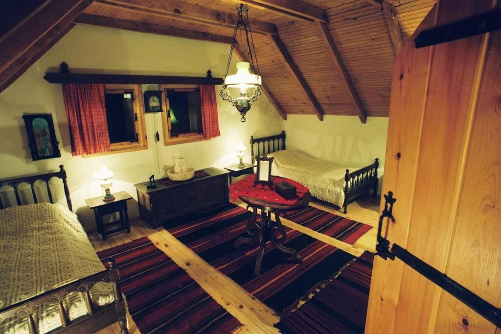 Villa Kornelija Stari Slankamen ภายนอก รูปภาพ